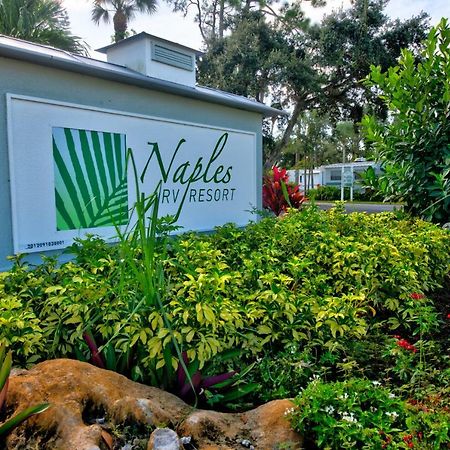 Naples Rv Resort Naples Manor Εξωτερικό φωτογραφία