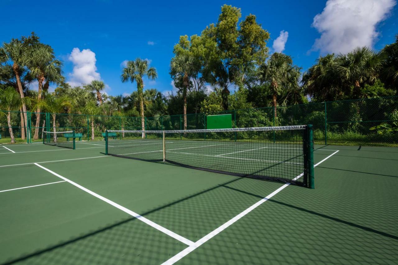 Naples Rv Resort Naples Manor Εξωτερικό φωτογραφία