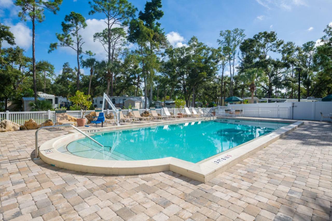Naples Rv Resort Naples Manor Εξωτερικό φωτογραφία